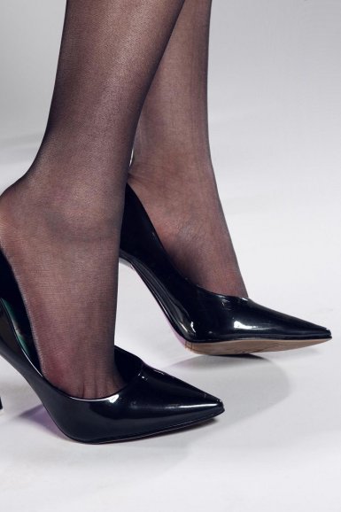 谣传的PS5开机视频是如何伪造出来的?-龙珠直播(图1) 雨燕直播免费足球直播